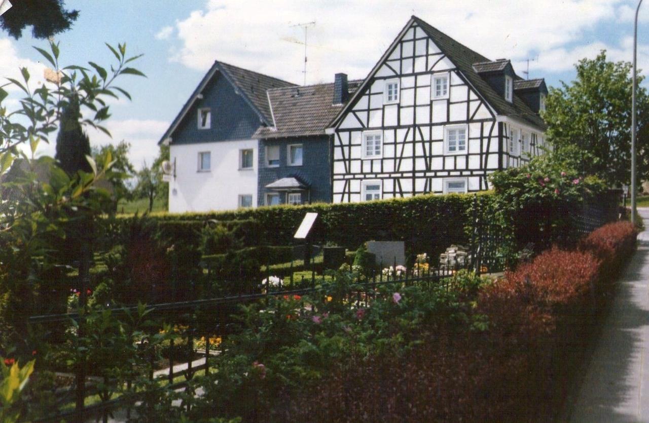 Monteurhotel Garni Alter Olper Hof Lindlar Exteriér fotografie
